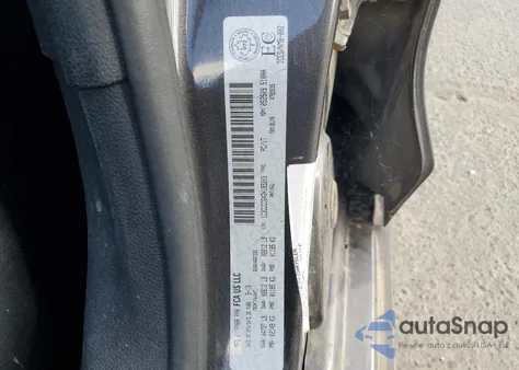 2016 Chrysler 200 C z USA, uszkodzony, nr VIN 1C3CCCCG4GN185203